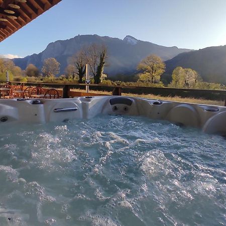 Transhumance & Cie, Auberge, Appartements & Spa Bedous Exterior foto