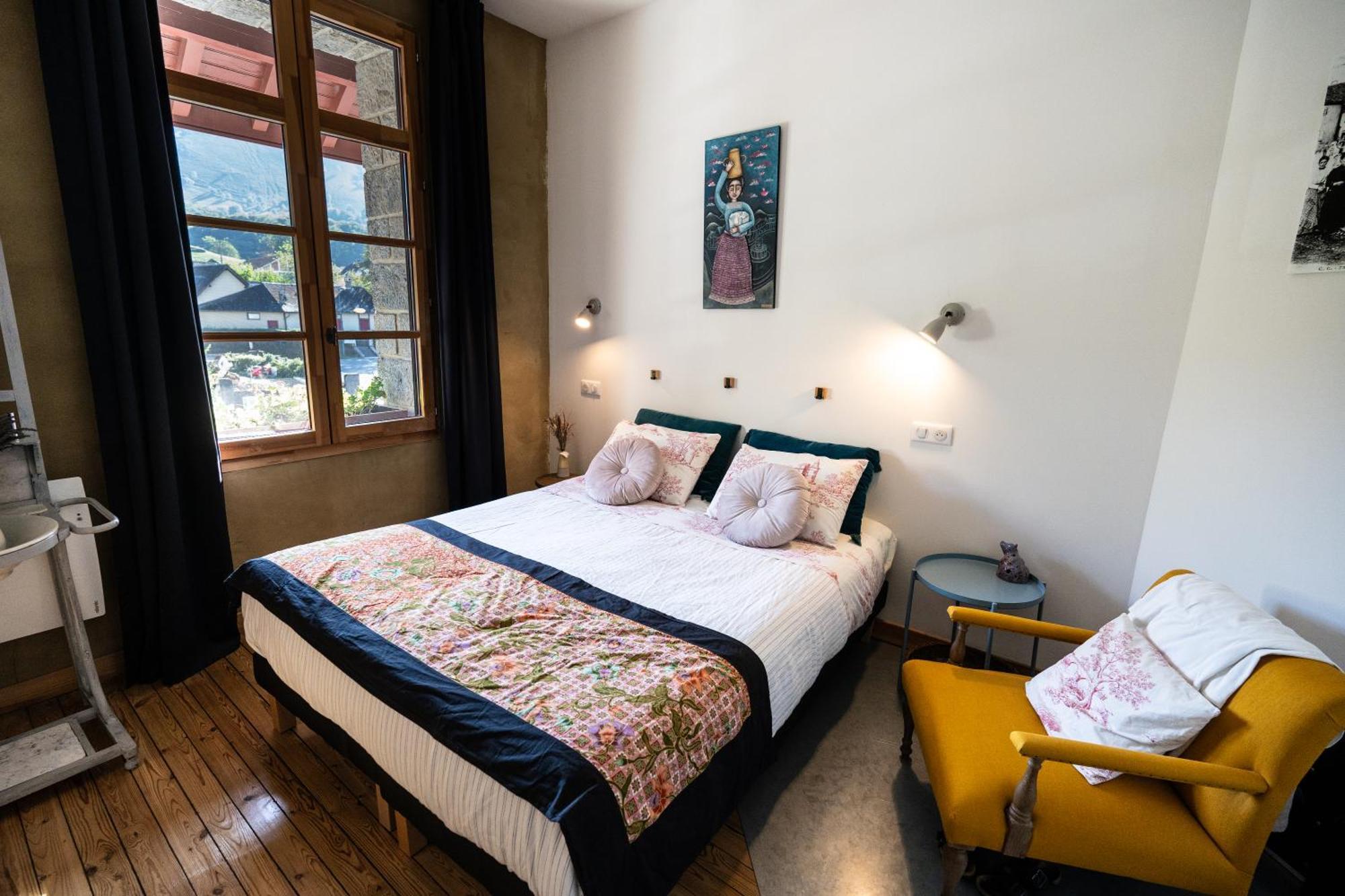 Transhumance & Cie, Auberge, Appartements & Spa Bedous Exterior foto